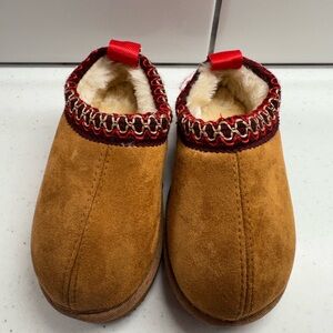 Cozy Brown Toddler Shoes with Red Accents